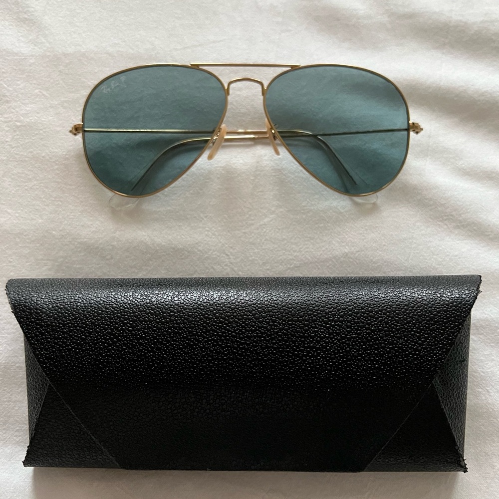 Ray-Ban Polarized Aviator Gold Metal Frame Sunglasses